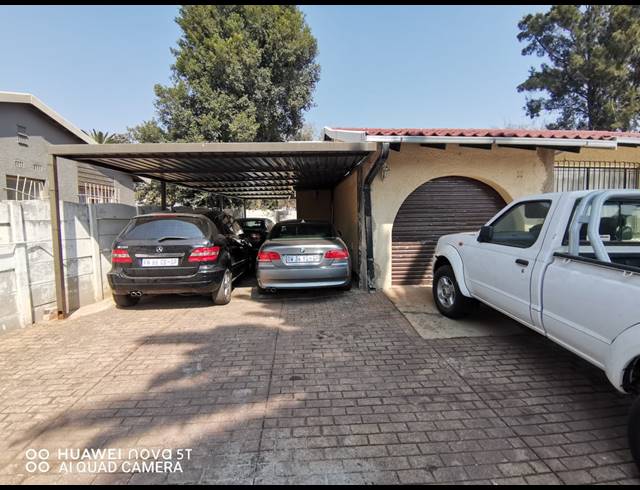 4 BEDROOM HOUSE FOR SALE IN BIRCH ACRES